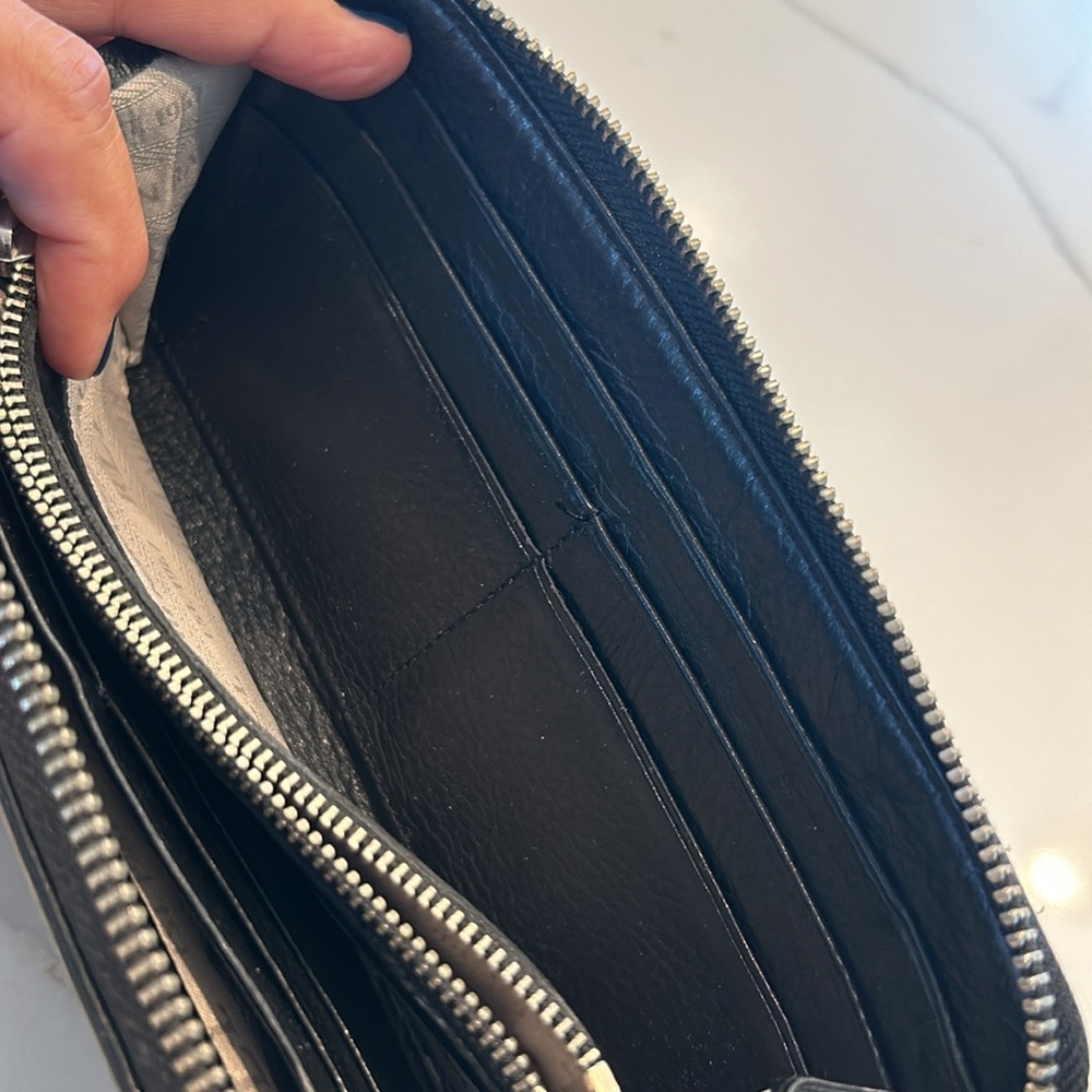 Lauren Ralph Lauren Zip-Around Leather Wallet - Picture 9 of 9